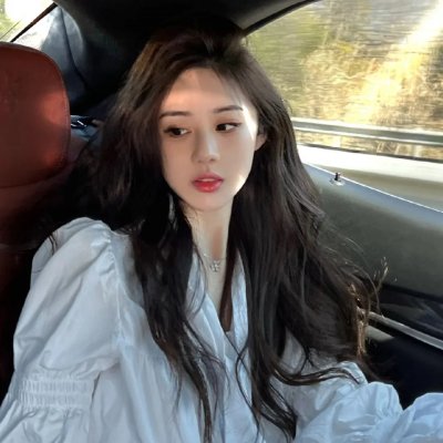 隔壁的吸血鬼美眉